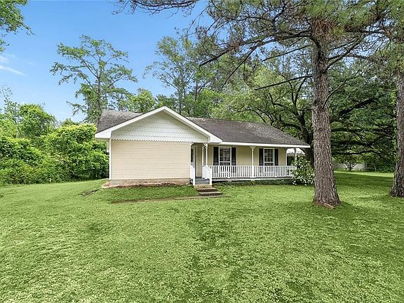 2nd image of 44326 Simpson Pl