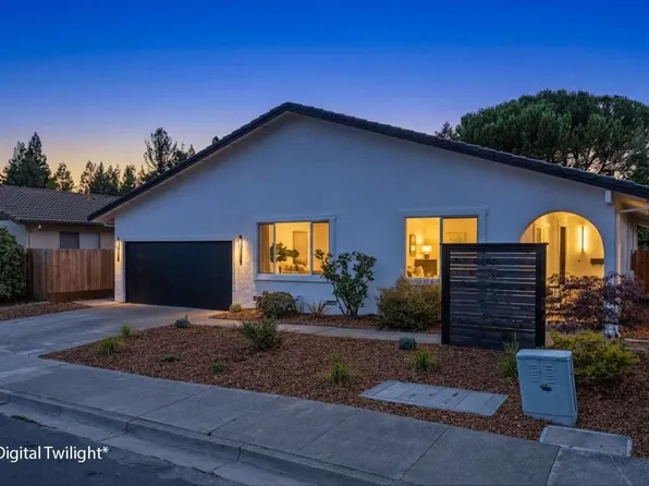 8268 Valley View Drive, Sebastopol, CA 95472