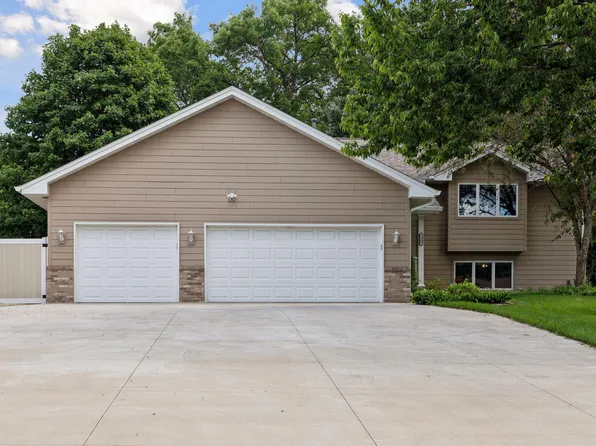 5288 W 134th St, Savage, MN 55378