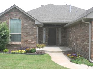 7708 Harold Dr, Yukon, OK 73099