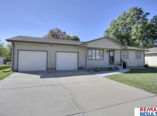 2051 E 19th St, Fremont, NE 68025