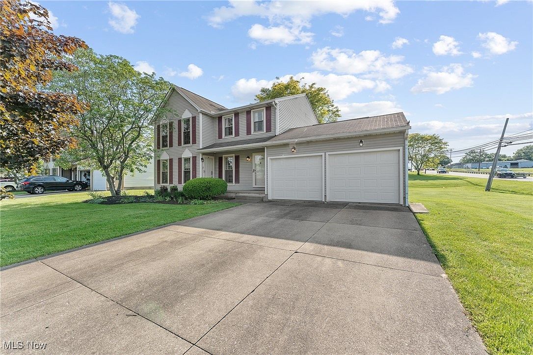 6527 Blossomwood Cir NE, Canton, OH 44721 | MLS #5127847
