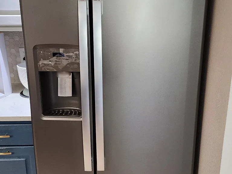New GE appliances - Fridge & Freezer