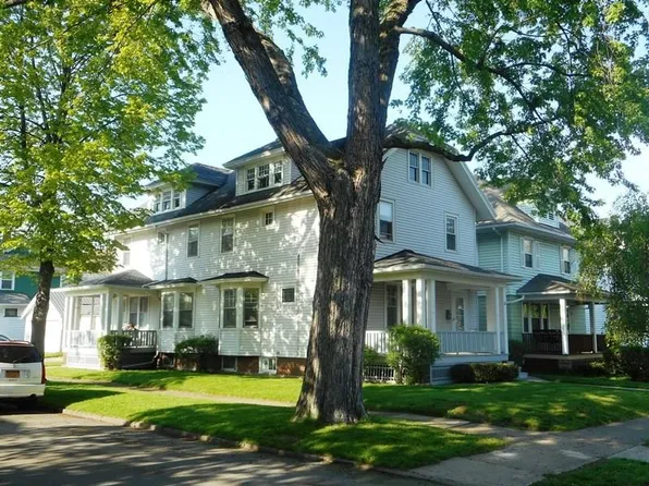 32 Ferris St, Rochester, NY 14609