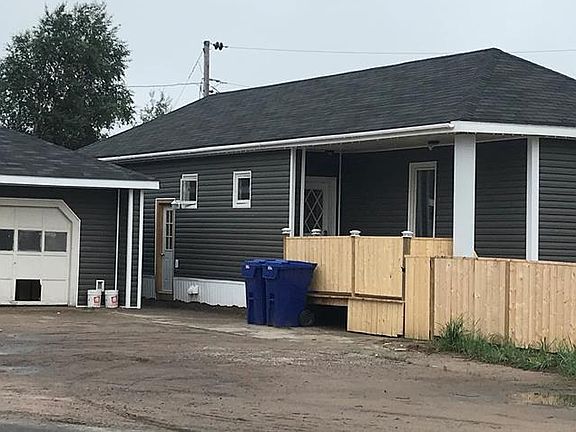 3rd image of 84 Winsor Drive