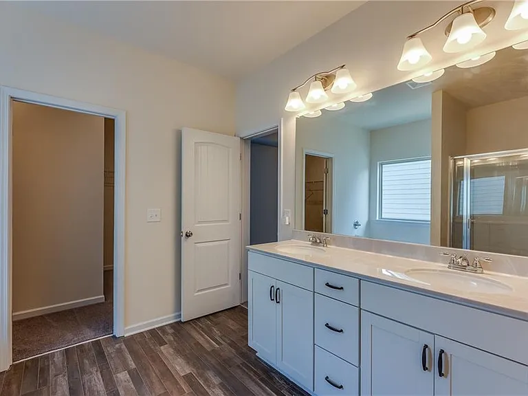5317 Burrus Ln — Photo 21