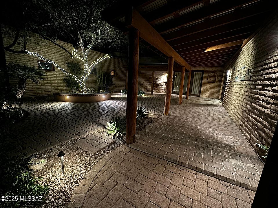 2nd image of 3216 N Avia Ricca Pl