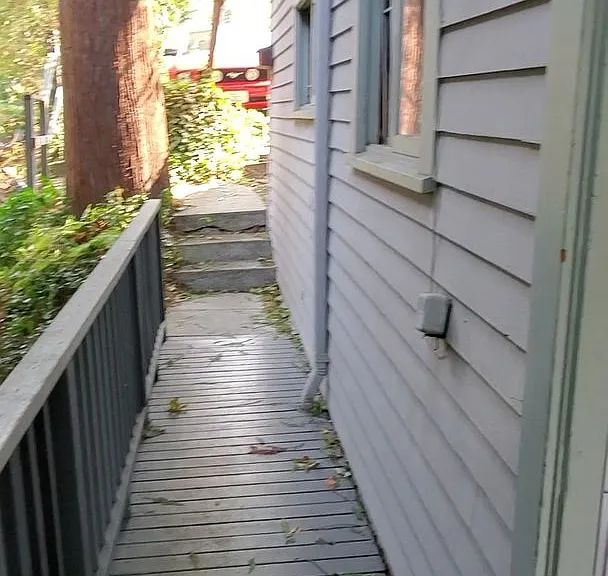 715 N Forest St — Photo 18
