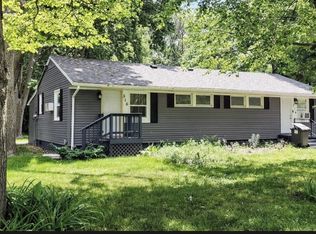 516 N Calhoun St, Tolono, IL 61880