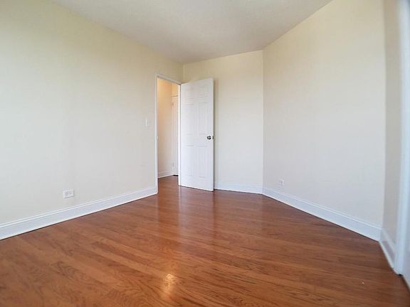 4th image of 1295 5th Ave APT 6E