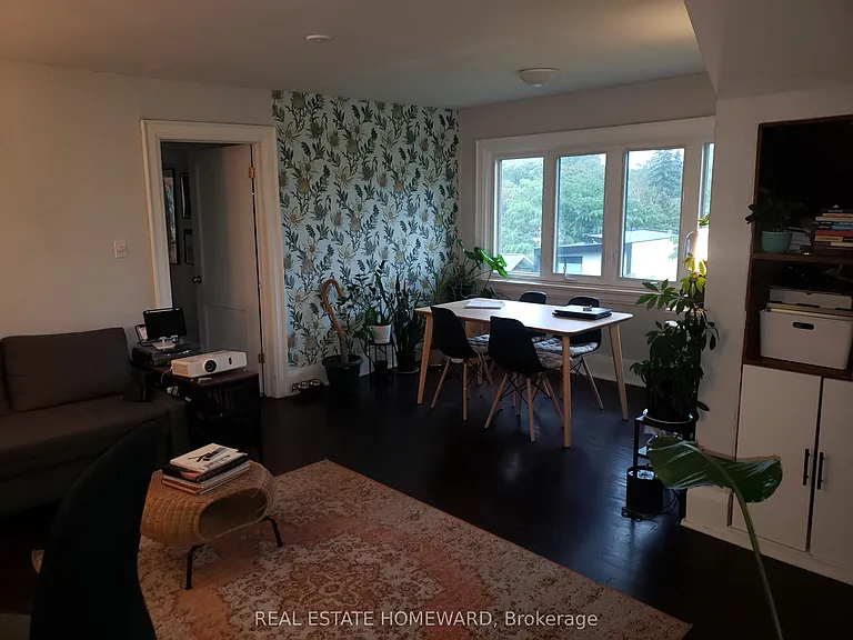 435 Parkside Dr #4 — Photo 12