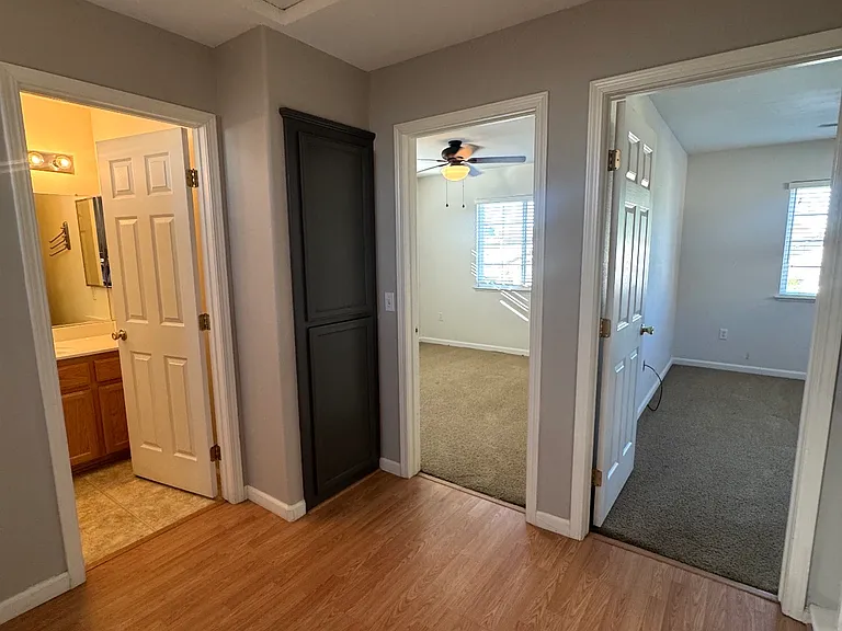 1318 Robinson Ln — Photo 21