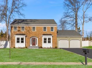 8 Timber Ridge Dr, Commack, NY 11725
