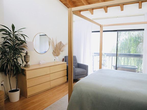 5th image of 5201 Orduna Dr APT 18