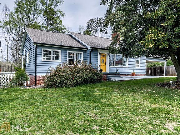3rd image of 132 Dogwood Ave #6A