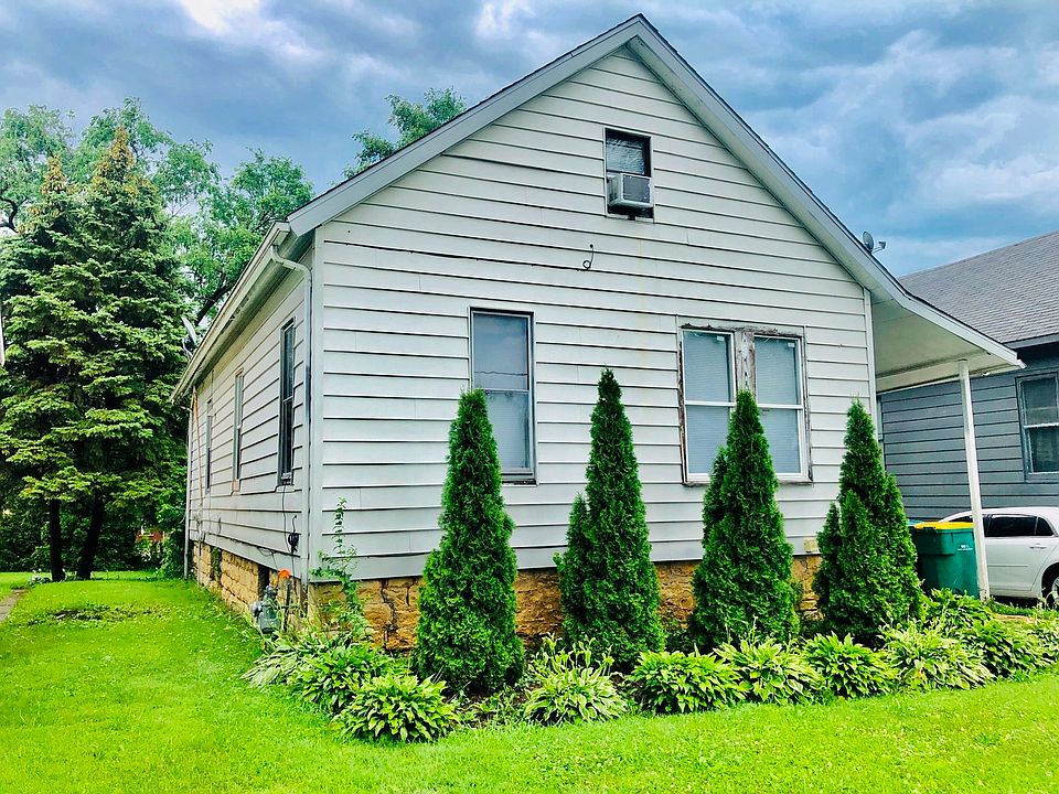 1st image of 318 Willow Ave
