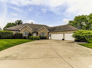 3301 Panther Creek Dr, Springfield, IL 62711