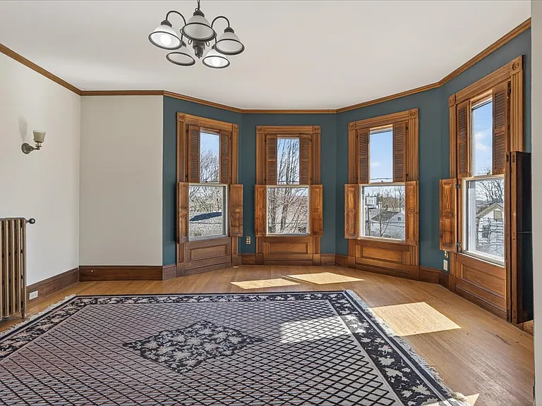 31 Franklin St #B — Photo 4