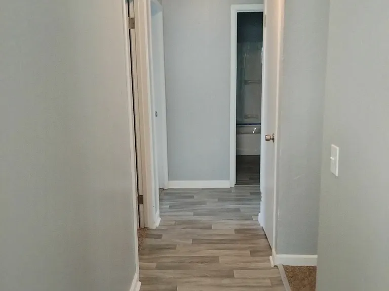 2306 NW 10th Ave — Photo 3