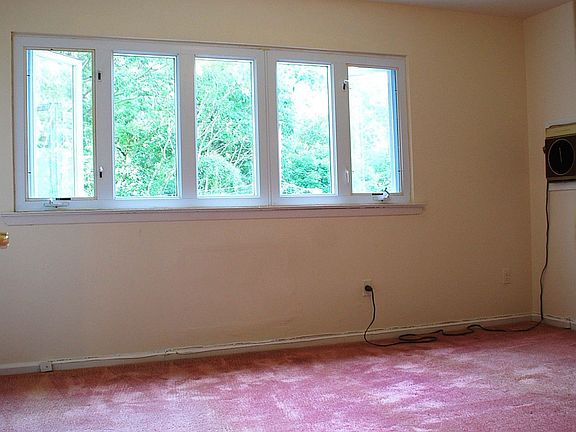5th image of 3268 Watt Ave