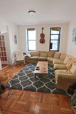 Rented by PMG Real Estate  | media 26