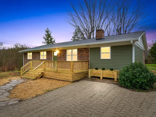 224 Lake St, Livingston, TN 38570