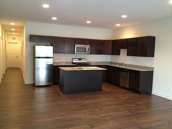 4th image of 6622 W Diversey Ave APT 302