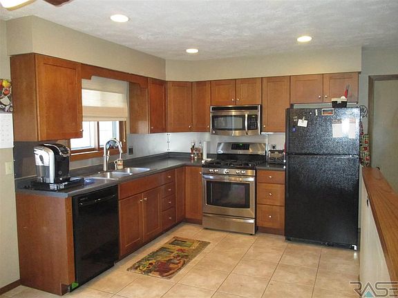2nd image of 5208 S Landsdown Dr