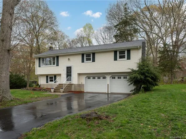 27 Woodland Drive, Clinton, CT 06413