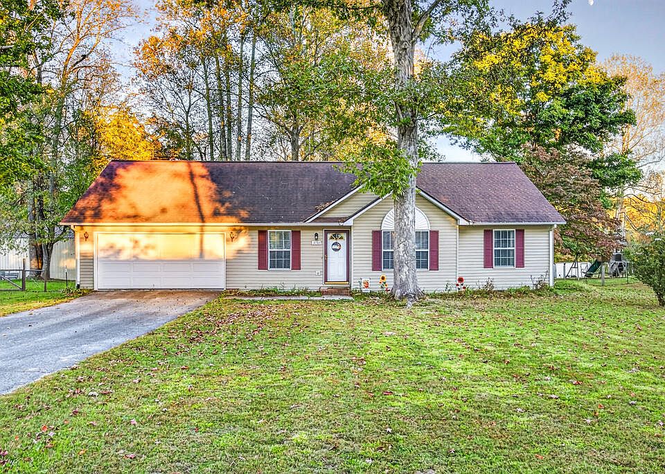1st image of 3733 Shady Oak Cir