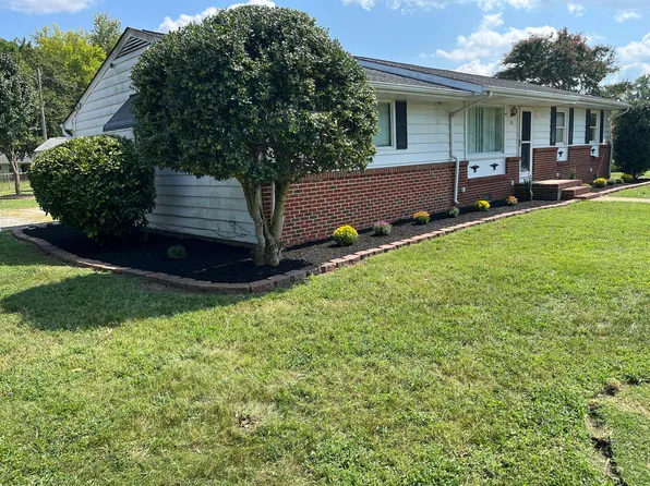 301 Meadowspring Rd, Richmond, VA 23223