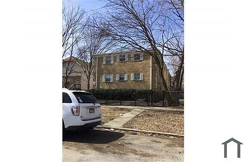 154 N Pine Ave #2D Photo 1