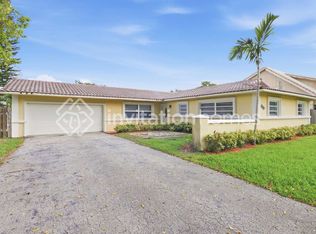 10535 NW 37th St, Pompano Beach, FL 33065