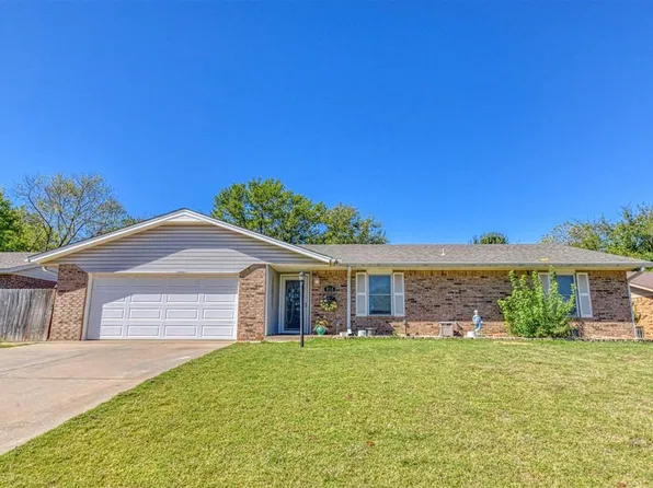 810 Madeline Dr, Shawnee, OK 74801