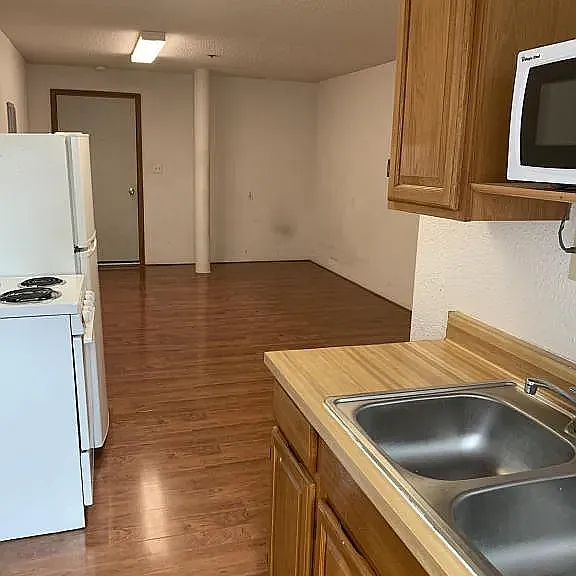 RiverWood Apartments — Photo 6