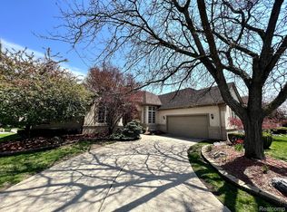 48280 Elmwood Dr, Shelby Township, MI 48315