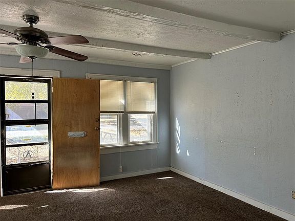 5th image of 306 N Hitchcock St