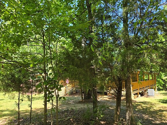 3rd image of 3008 Lamplight Rd