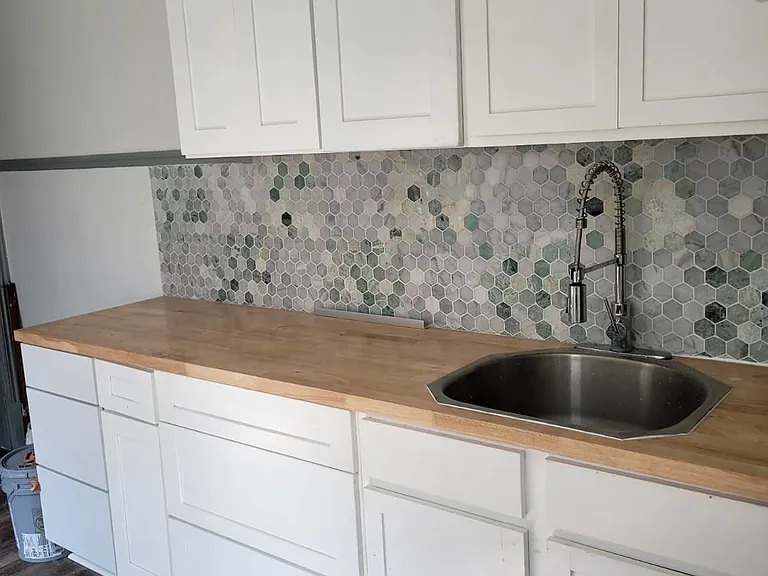 123 N Front St #2 — Photo 3