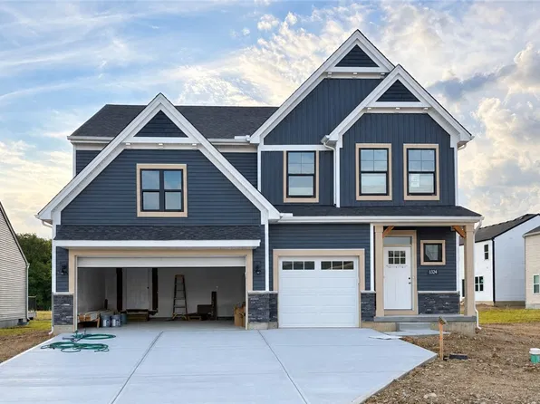 1324 Blue Spruce Ln, Wilmington, OH 45177