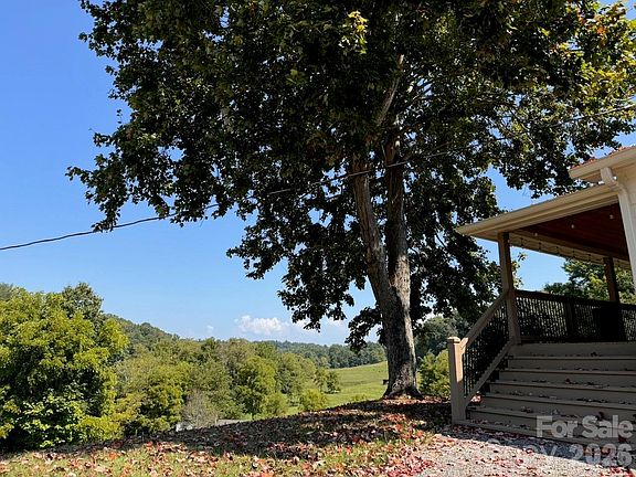 4th image of 255 Dix Creek Rd #1