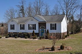 1st image of 106 Cliffwood Dr