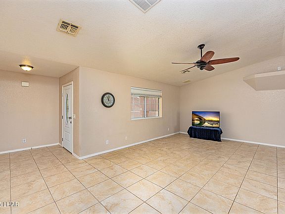 5th image of 4241 Highlander Ave