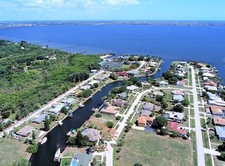 131 Ott Cir, Pt Charlotte, FL 33952