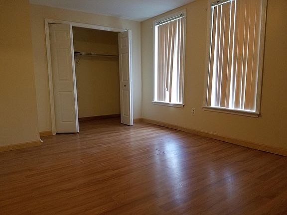 5th image of 793 Mary St #1