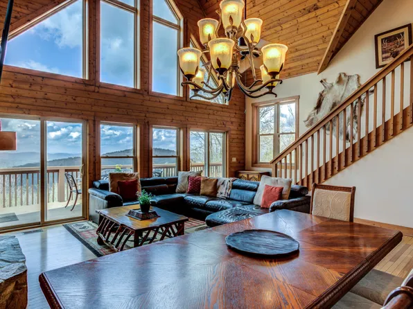 (undisclosed Address), Banner Elk, NC 28604