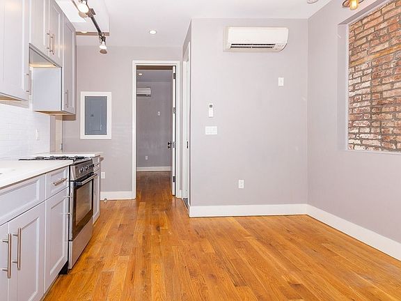 3rd image of 423 Rogers Ave APT C2