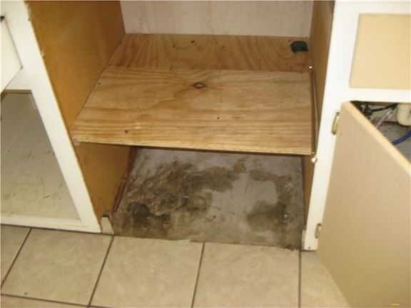 4th image of 520 SE Crosspoint Dr