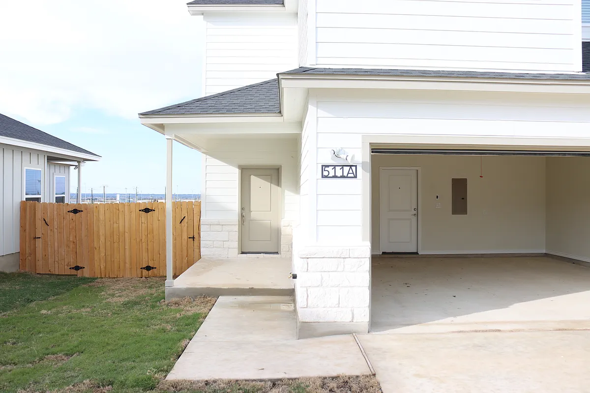 Building Photo - 511 Whirlaway Dr #A