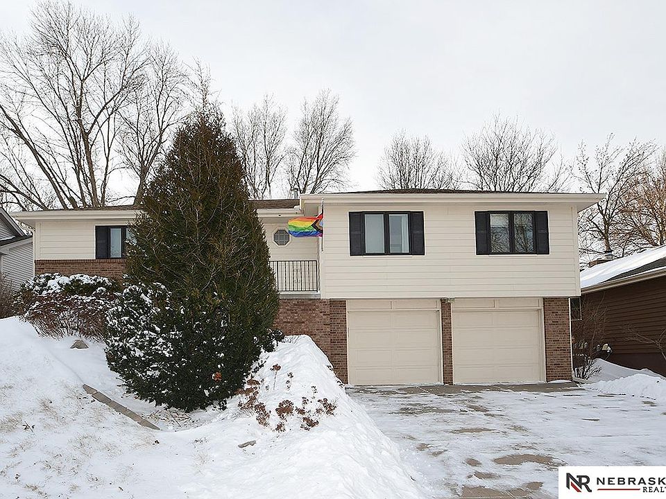 1st image of 15911 Douglas Cir